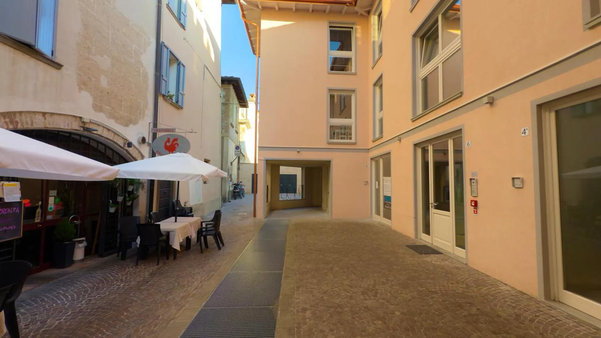 Iseo Lake Apartment - Central Iseo - Free Wi-Fi