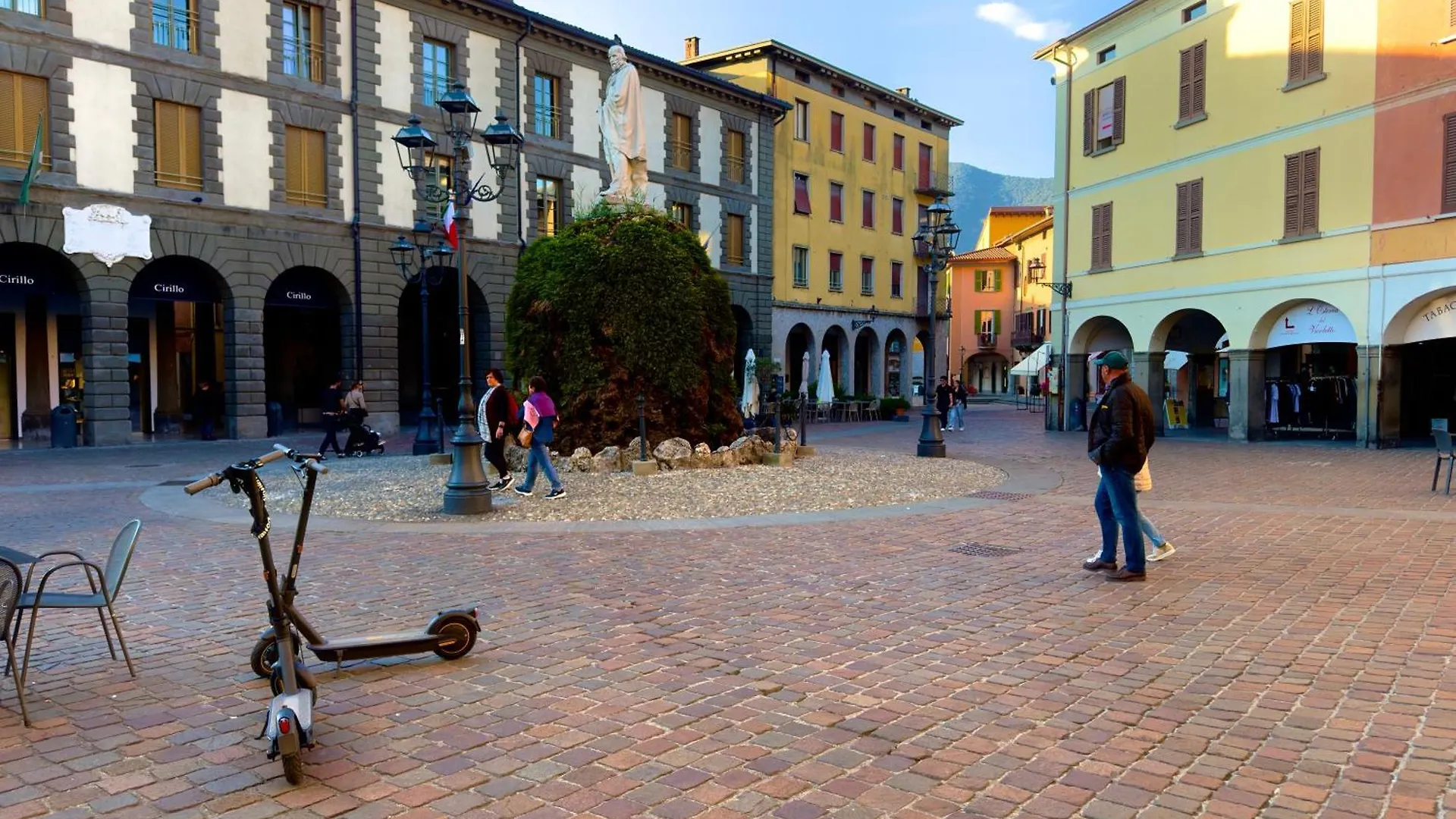 Iseo Lake Apartment - Central Iseo - Free Wi-Fi