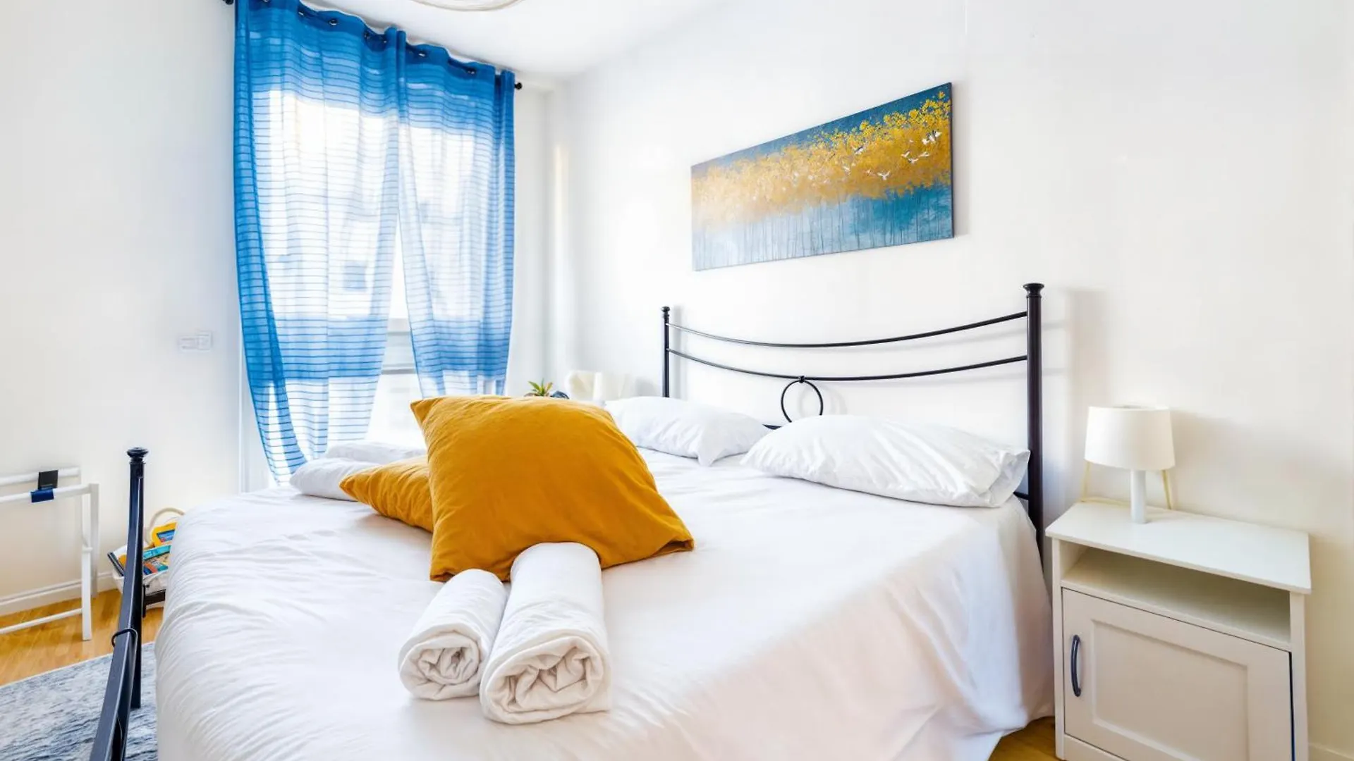 Iseo Lake Apartment - Central Iseo - Free Wi-Fi