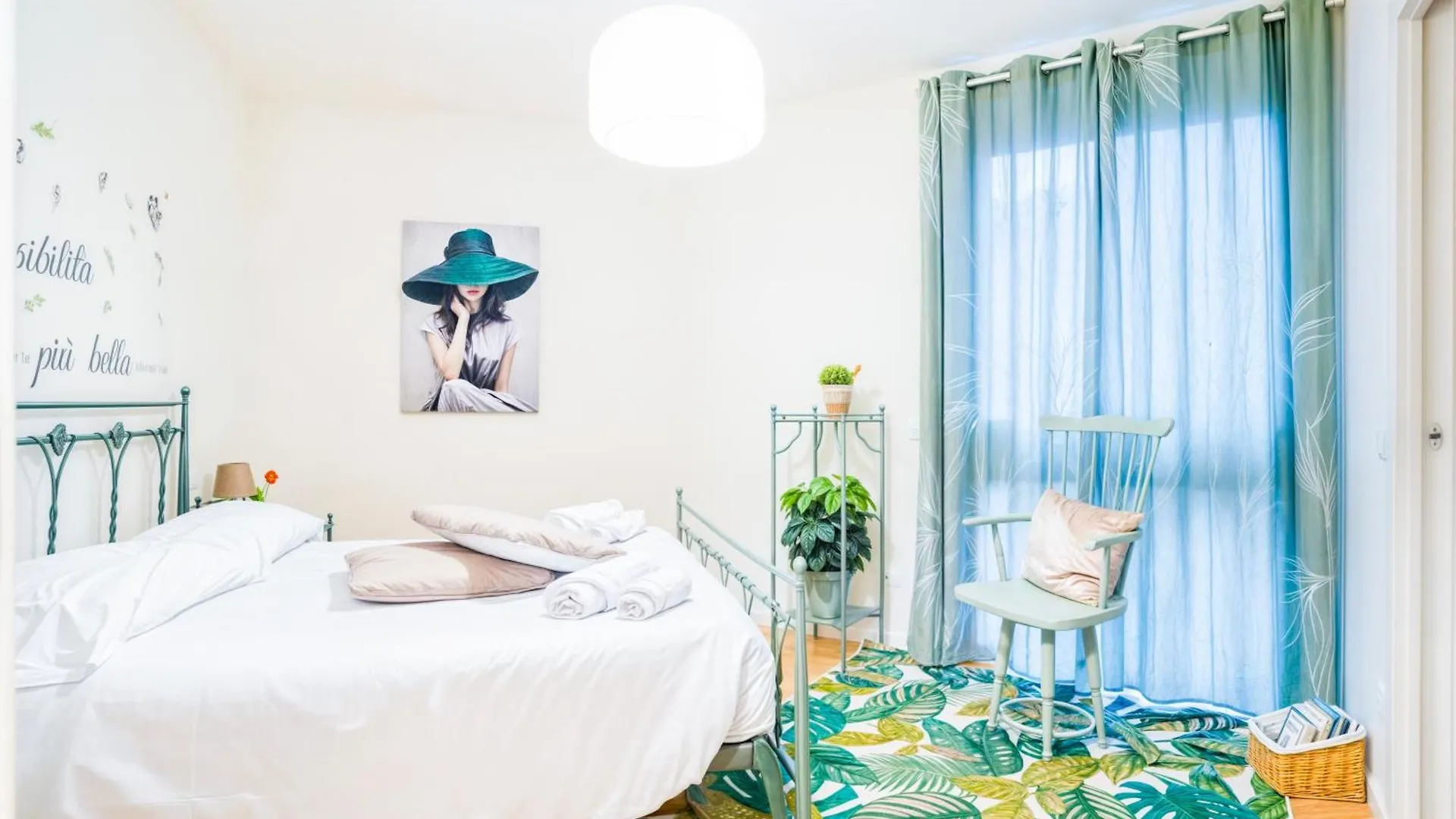 Iseo Lake Apartment - Central Iseo - Free Wi-Fi 0*,  Italy
